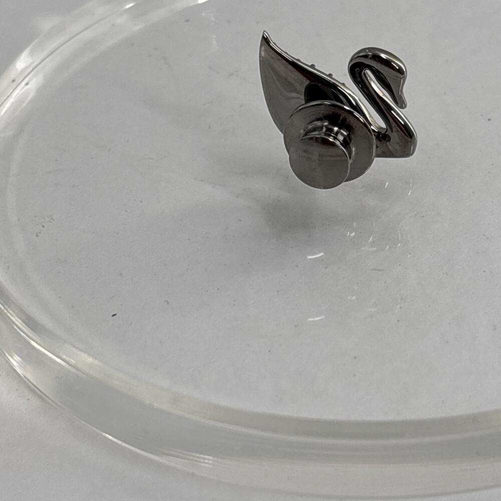 Swarovski Red Crystal Silver Tone Swan Lapel Pin Tie Tack - Picture 4 of 9